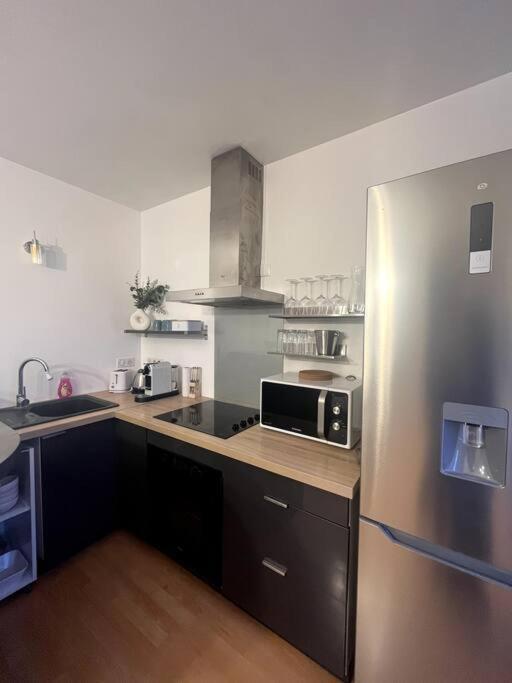 Wondersuite Appartement - Centre Ville Avec Parking Couvert -15Mn De Paris Et 10 Mn De Stade De France, Wifi, Netflix Deuil-la-Barre Esterno foto