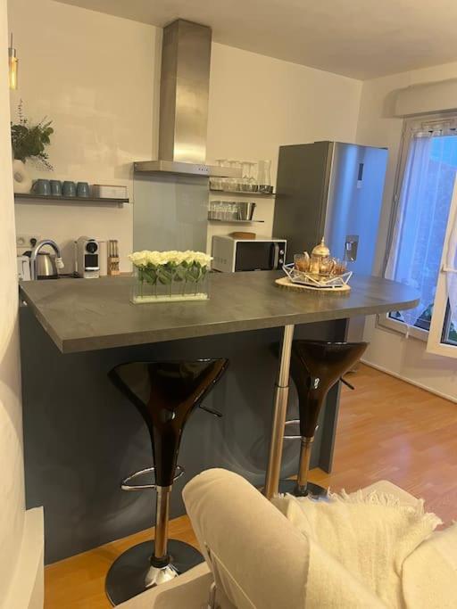 Wondersuite Appartement - Centre Ville Avec Parking Couvert -15Mn De Paris Et 10 Mn De Stade De France, Wifi, Netflix Deuil-la-Barre Esterno foto