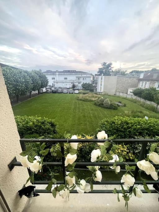Wondersuite Appartement - Centre Ville Avec Parking Couvert -15Mn De Paris Et 10 Mn De Stade De France, Wifi, Netflix Deuil-la-Barre Esterno foto