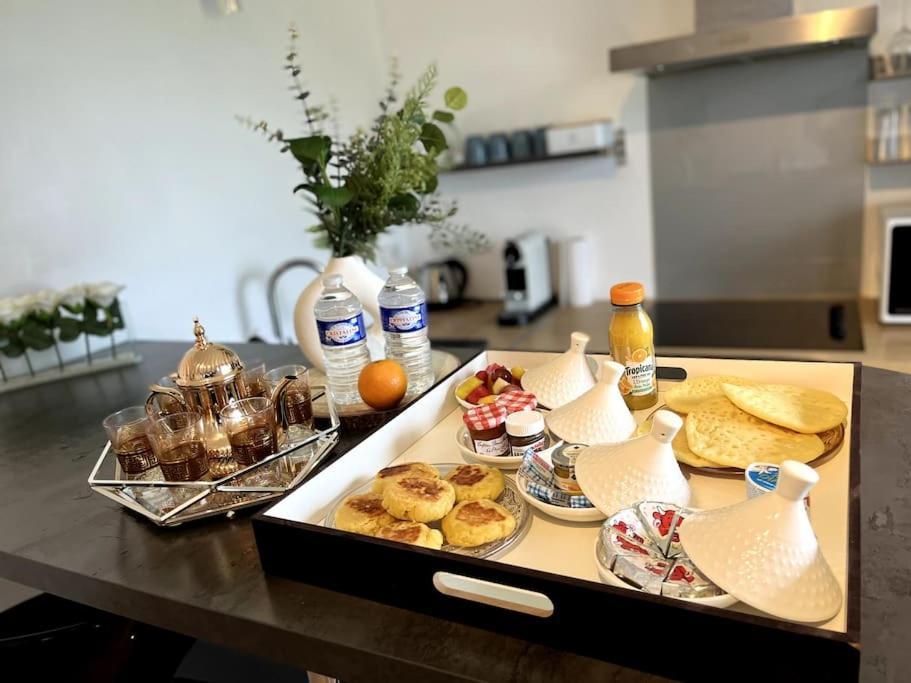Wondersuite Appartement - Centre Ville Avec Parking Couvert -15Mn De Paris Et 10 Mn De Stade De France, Wifi, Netflix Deuil-la-Barre Esterno foto
