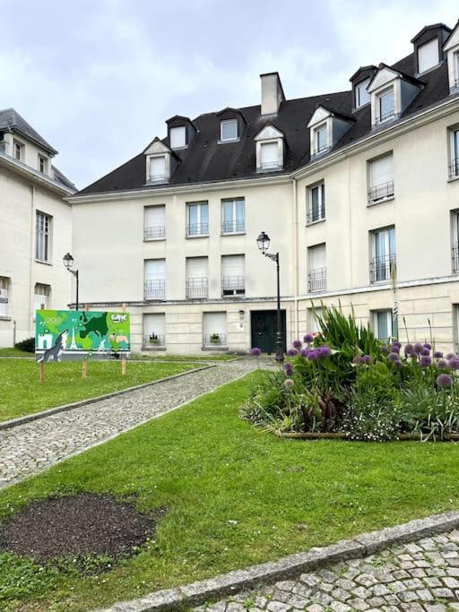 Wondersuite Appartement - Centre Ville Avec Parking Couvert -15Mn De Paris Et 10 Mn De Stade De France, Wifi, Netflix Deuil-la-Barre Esterno foto